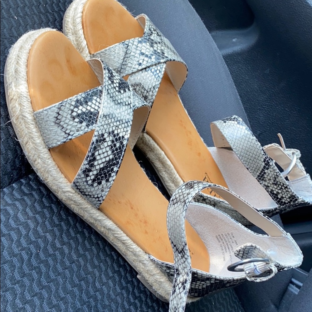 Anna sandals